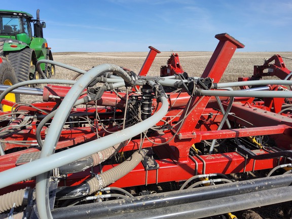2023 Bourgault 3335QDA Air Seeder