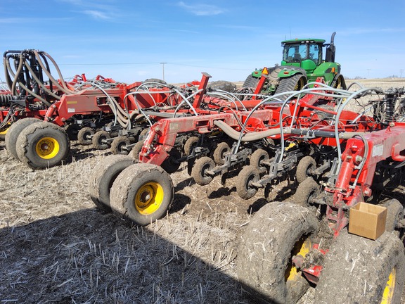 2023 Bourgault 3335QDA Air Seeder