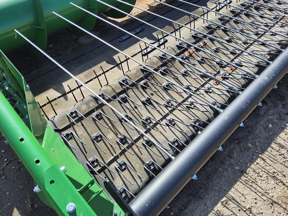 2019 John Deere 615P Header Combine
