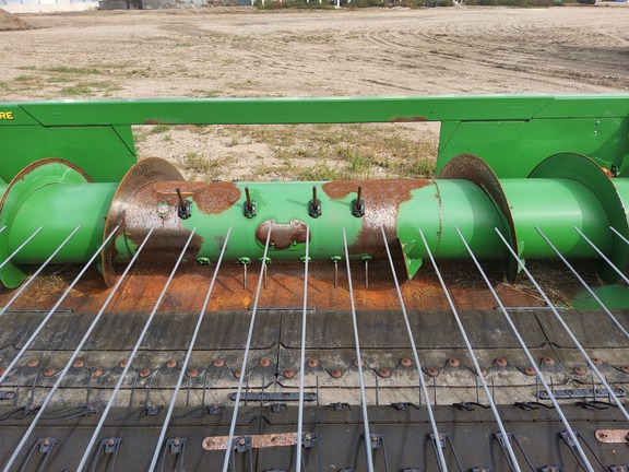 2017 John Deere 615P Header Combine