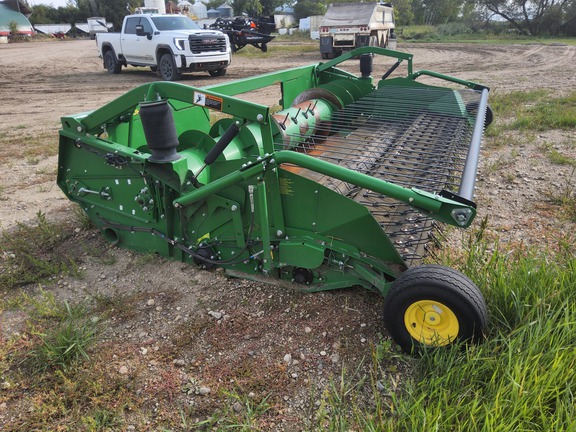 2017 John Deere 615P Header Combine