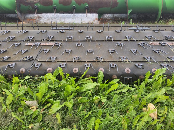 2015 John Deere 615P Header Combine