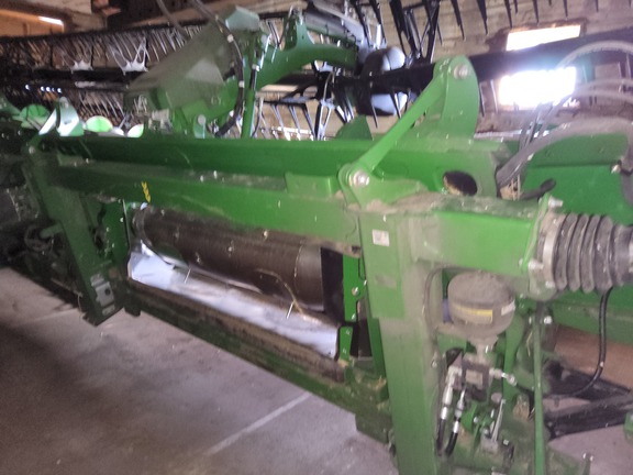 2022 John Deere HD45R Header Combine