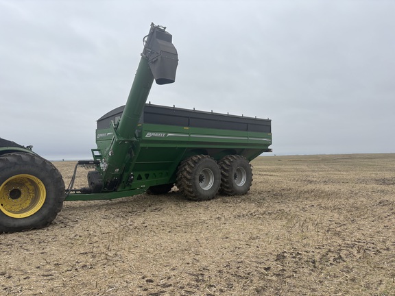 2021 Brent 1596 Grain Cart