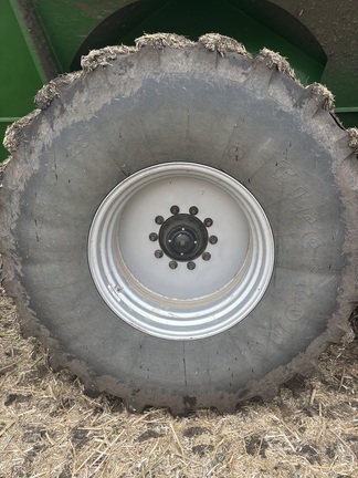 2021 Brent 1596 Grain Cart