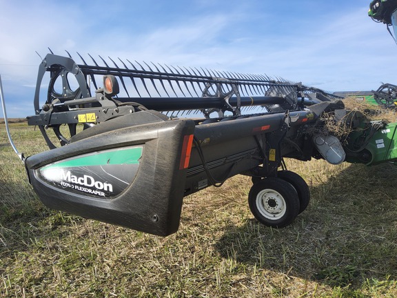 2015 MacDon FD75-40 Header Combine