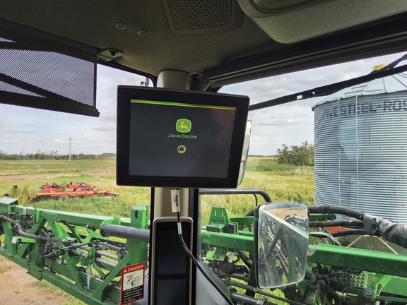 2022 John Deere 612R Sprayer/High Clearance