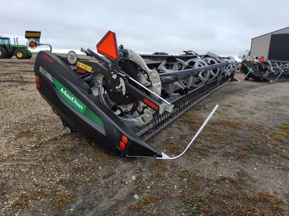 2022 MacDon FD240 Header Combine