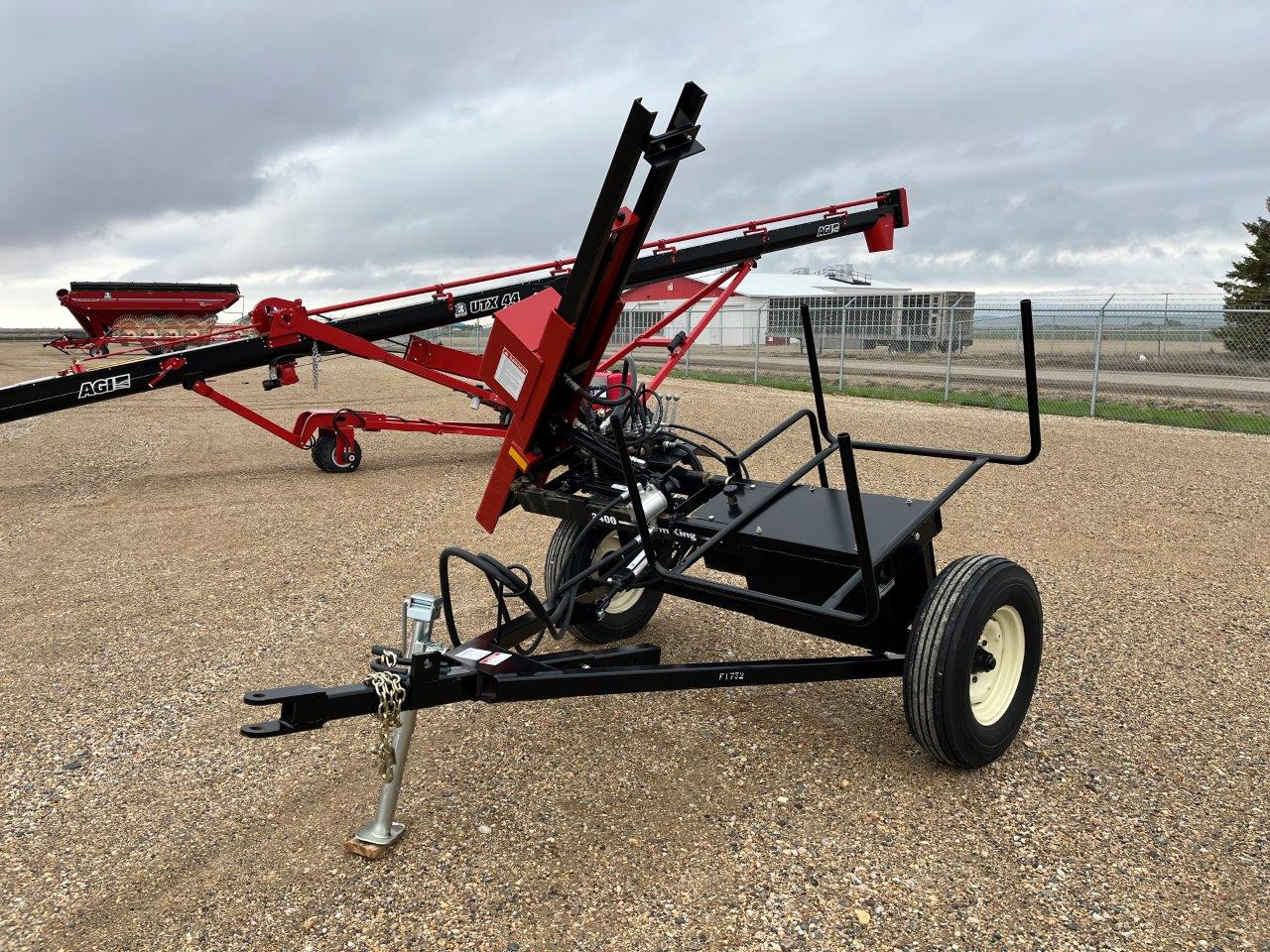 2023 Farm King EZP2400 - PTO Post Driver