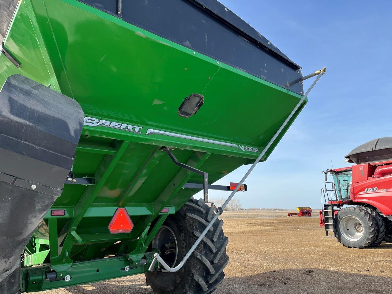 2020 Brent V1100 Grain Cart