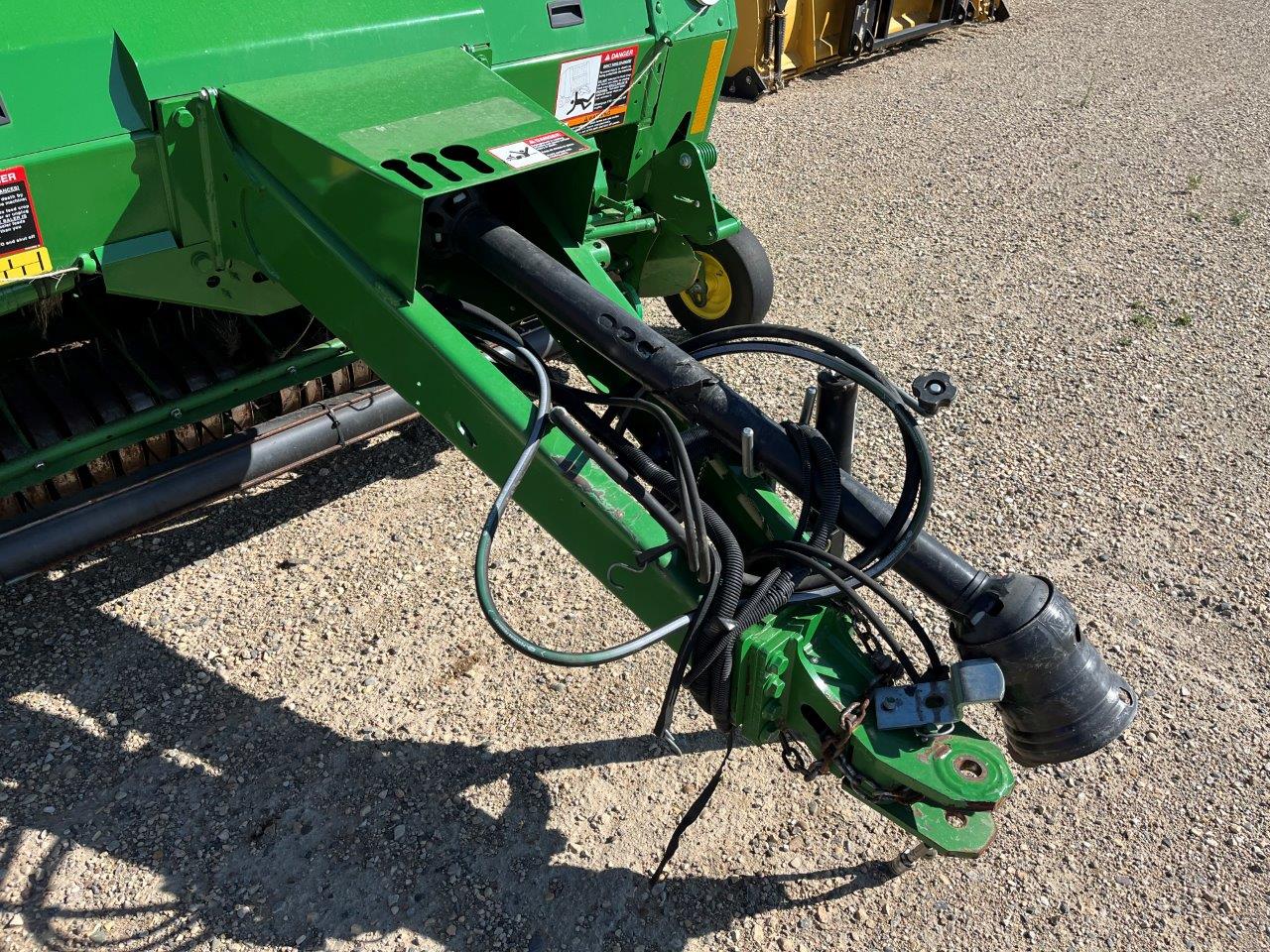 2017 John Deere 569 Baler/Round