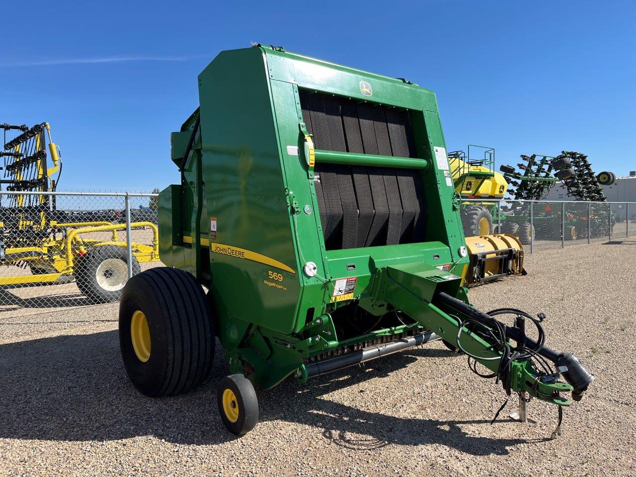 2017 John Deere 569 Baler/Round