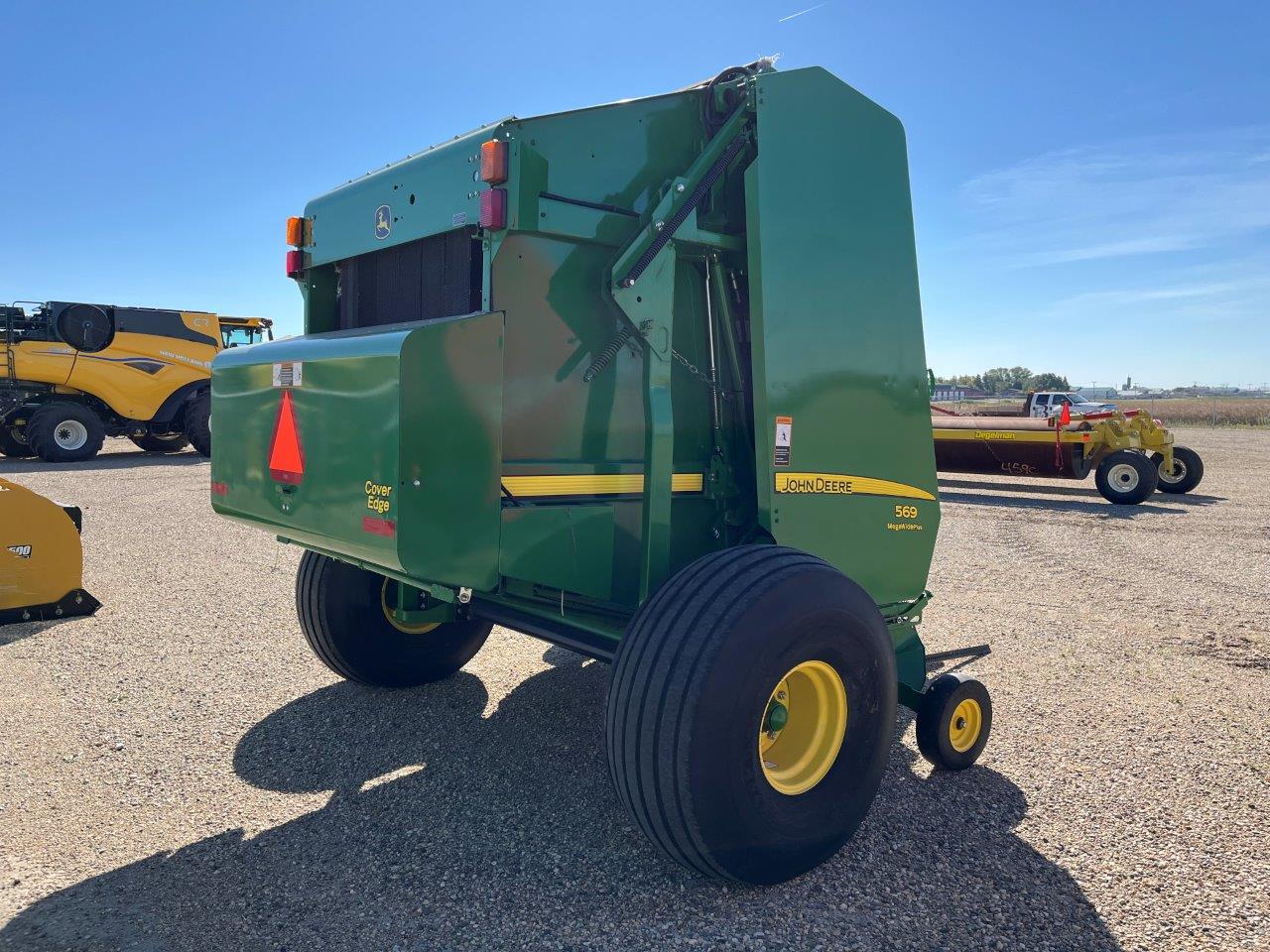 2017 John Deere 569 Baler/Round