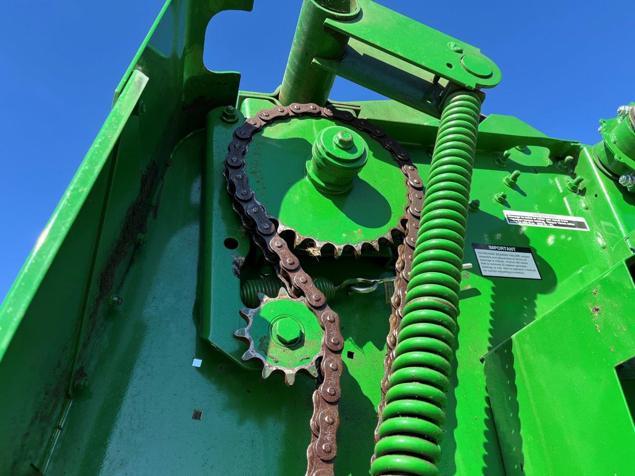 2017 John Deere 569 Baler/Round