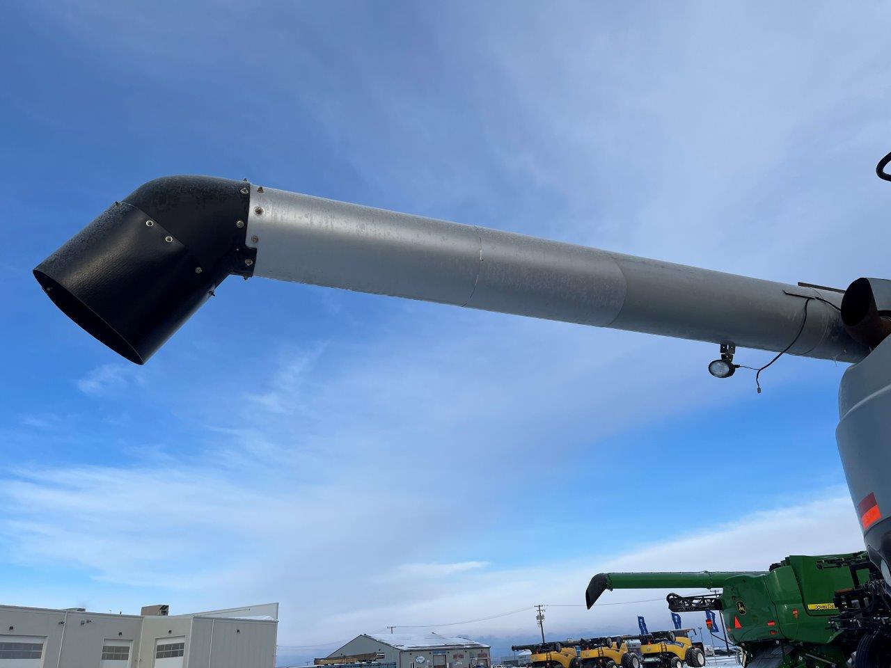 2011 AGCO Gleaner A86 w/ 4200-15' PU Combine