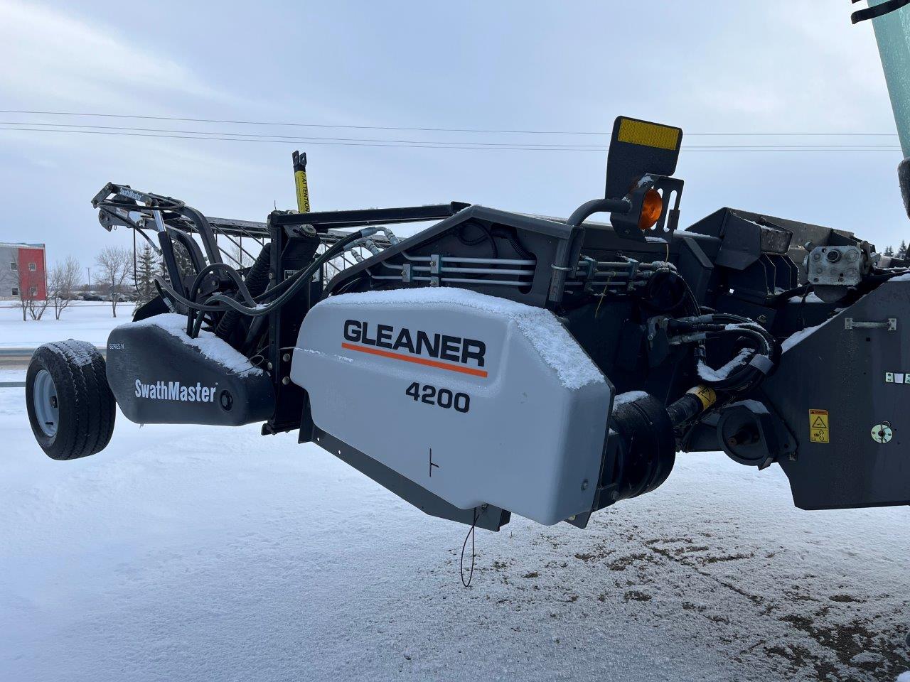 2011 AGCO Gleaner A86 w/ 4200-15' PU Combine