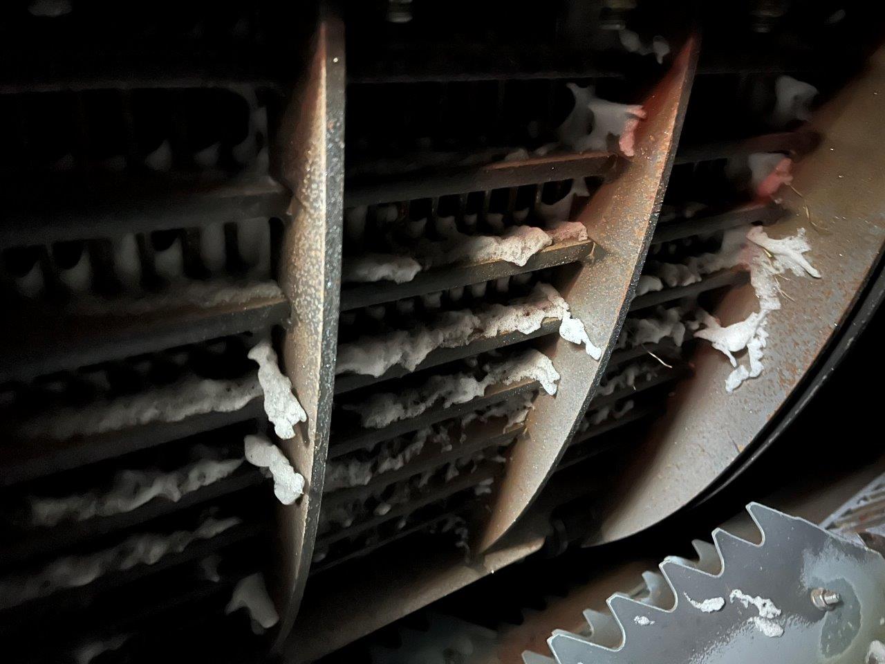 2011 AGCO Gleaner A86 w/ 4200-15' PU Combine