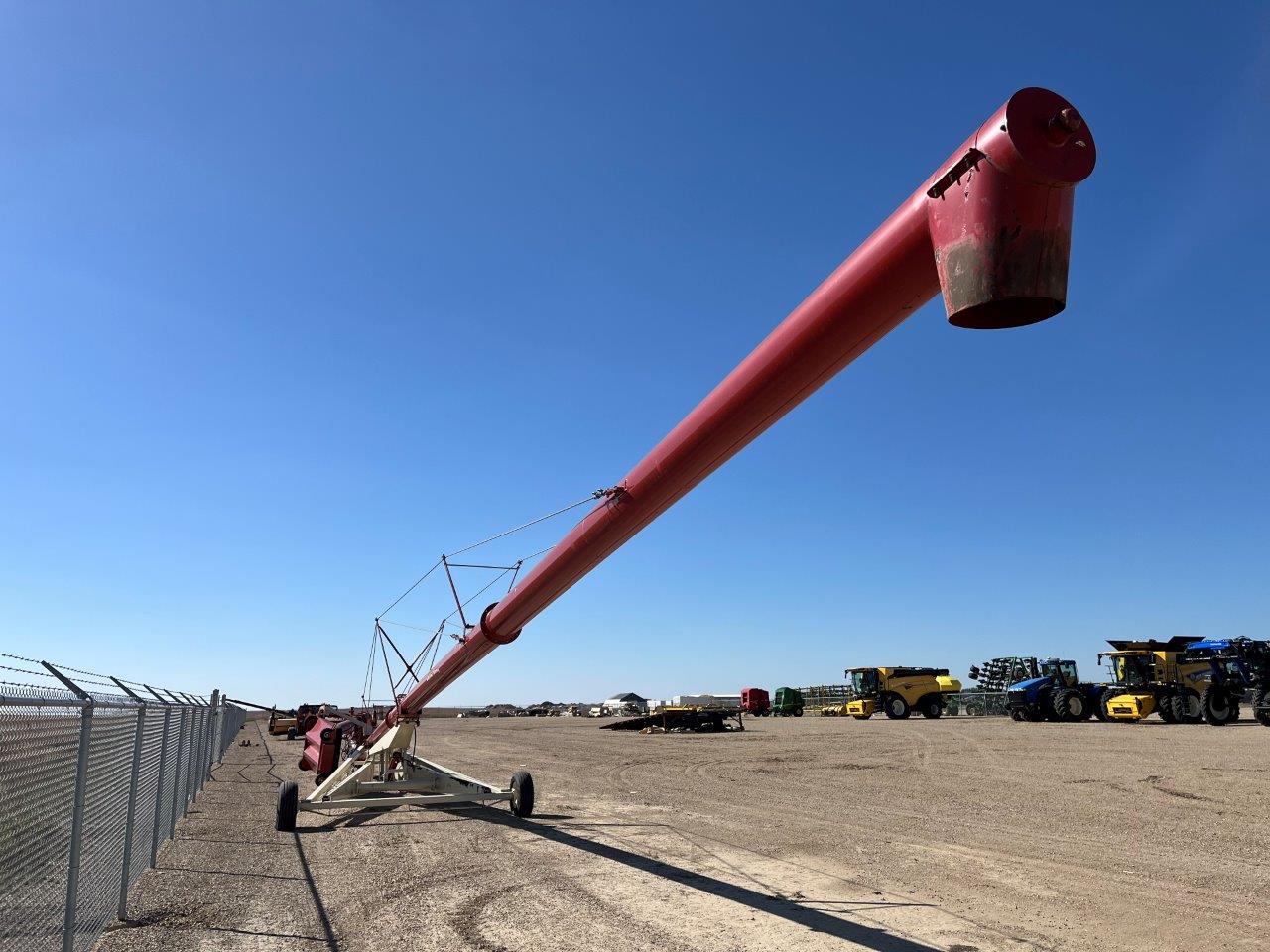 2009 Buhler Farm King Y1385TMMR Grain Auger