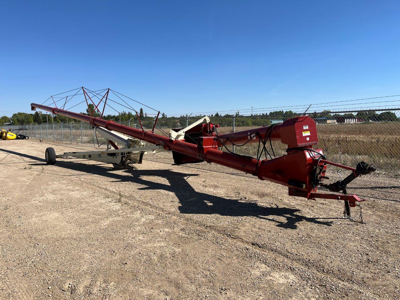 2009 Buhler Farm King Y1385TMMR Grain Auger