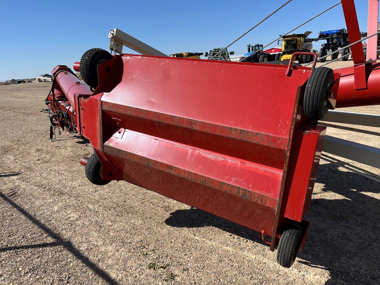 2009 Buhler Farm King Y1385TMMR Grain Auger