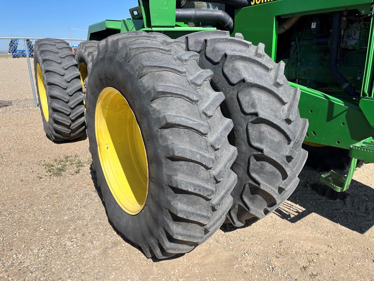 1990 John Deere 8560 Tractor