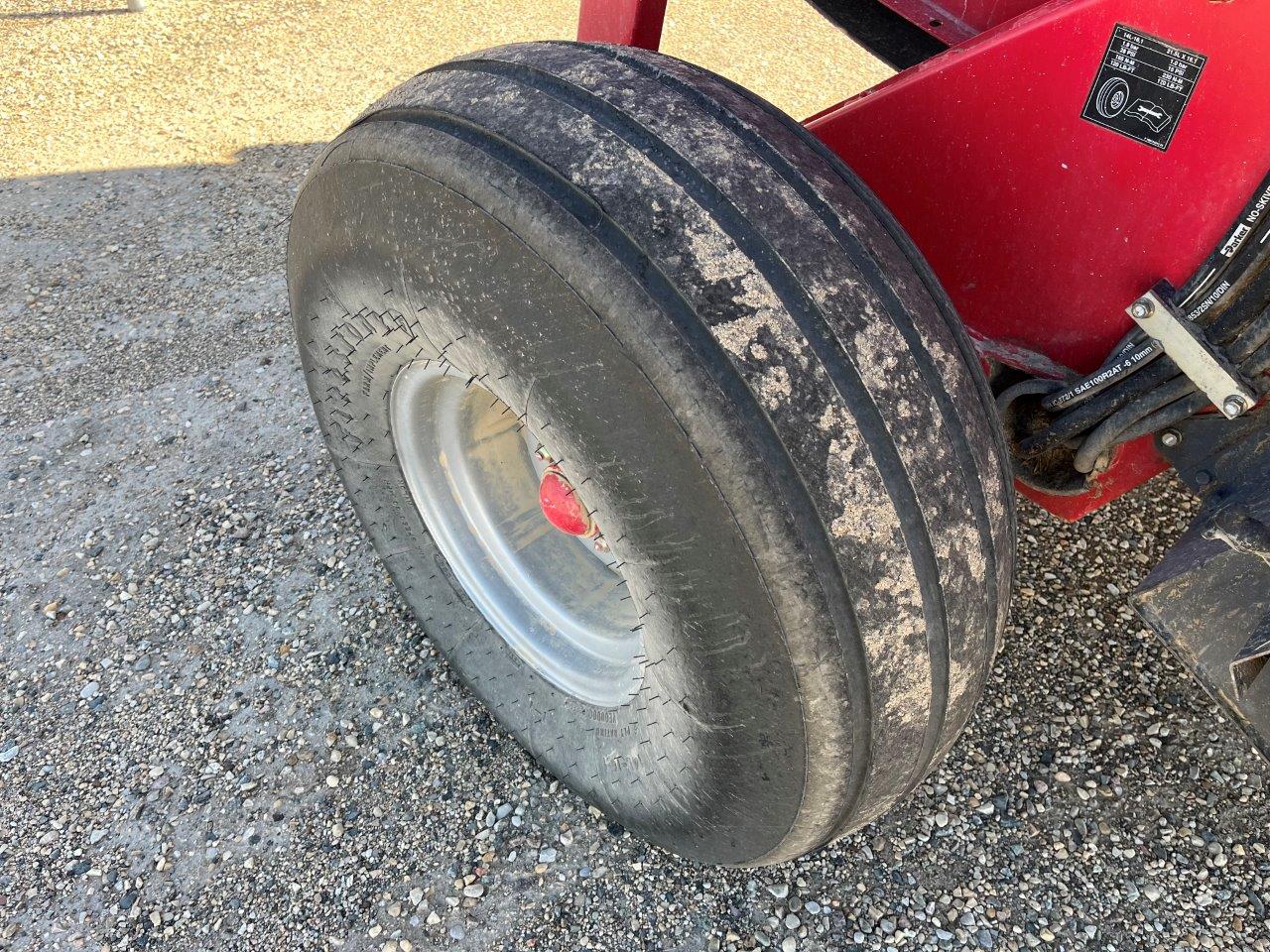 2012 Massey Ferguson 2856 Baler/Round