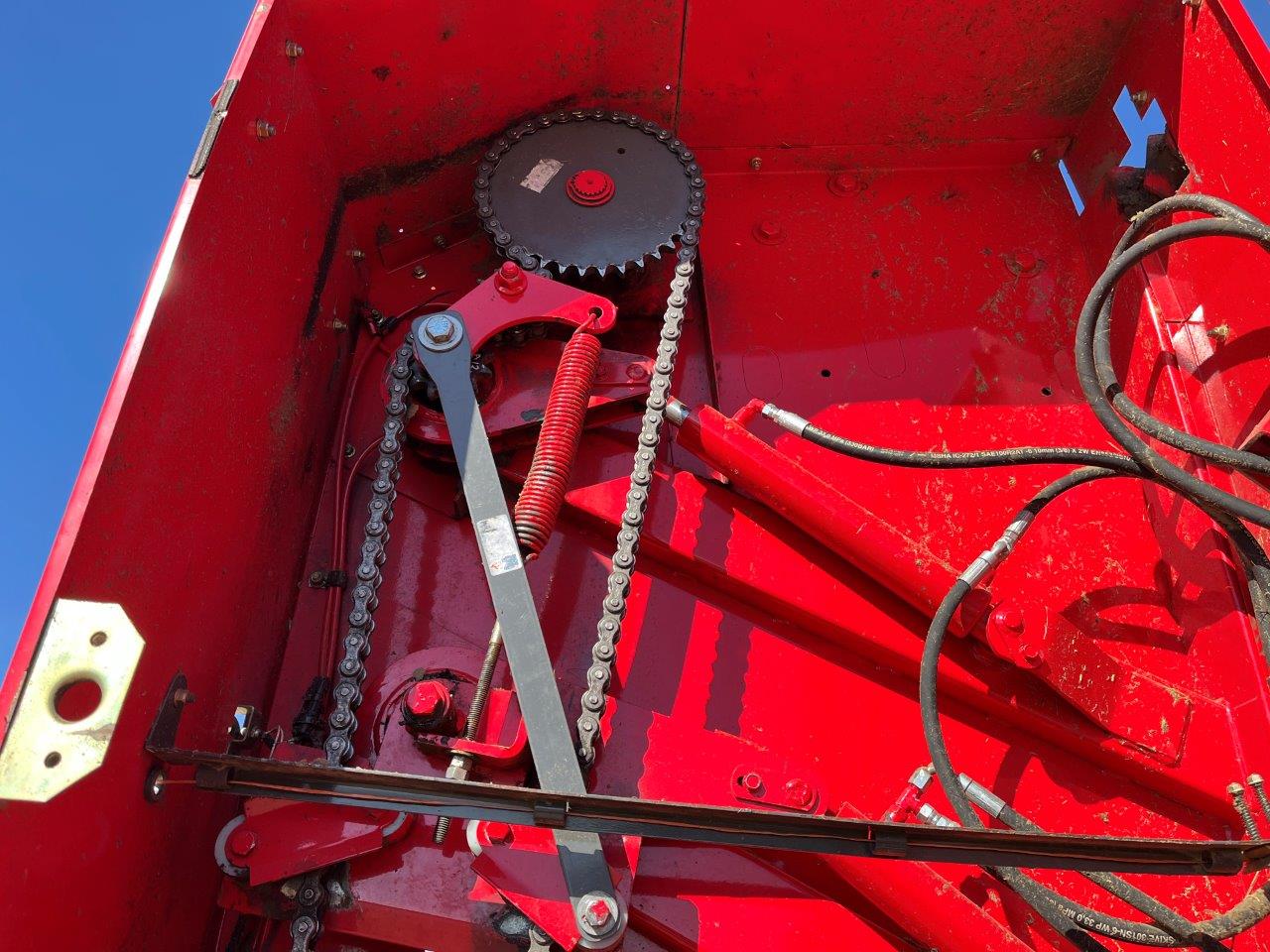 2012 Massey Ferguson 2856 Baler/Round