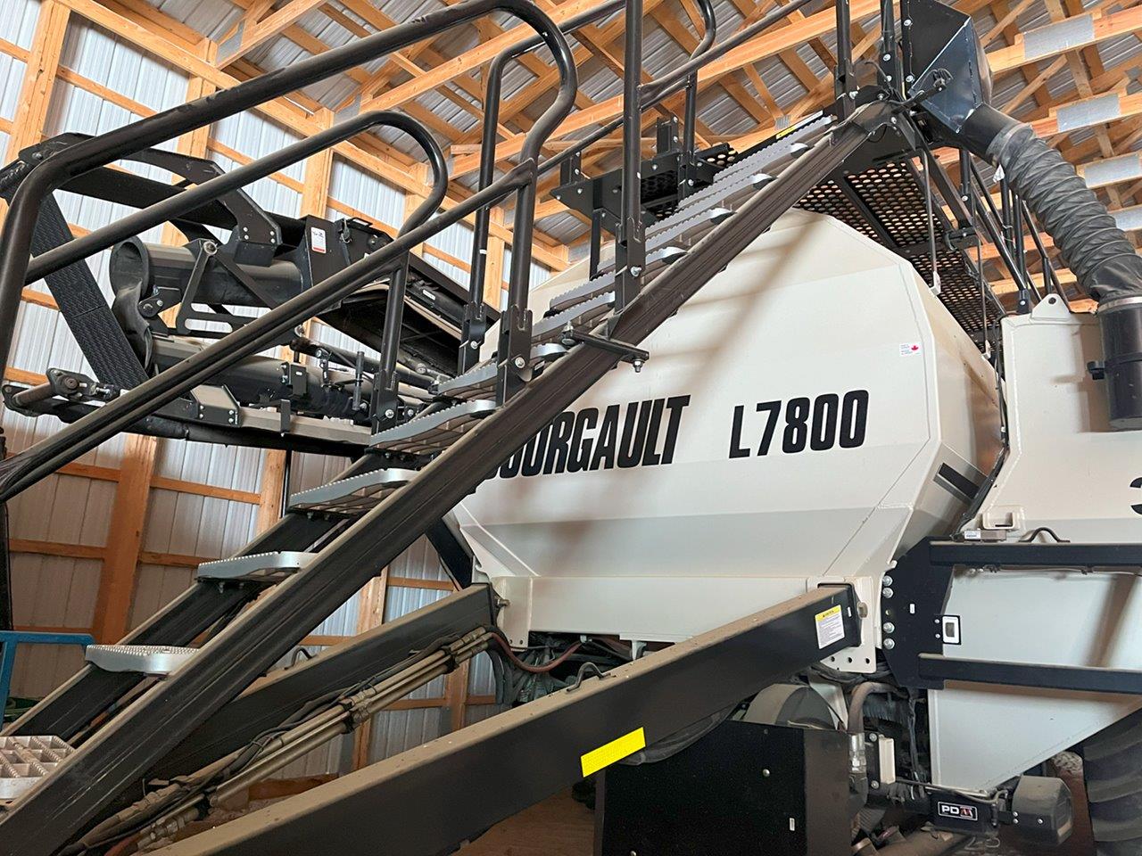 2019 Bourgault 3320QDA 76'12" w/ L7800 Air Drill