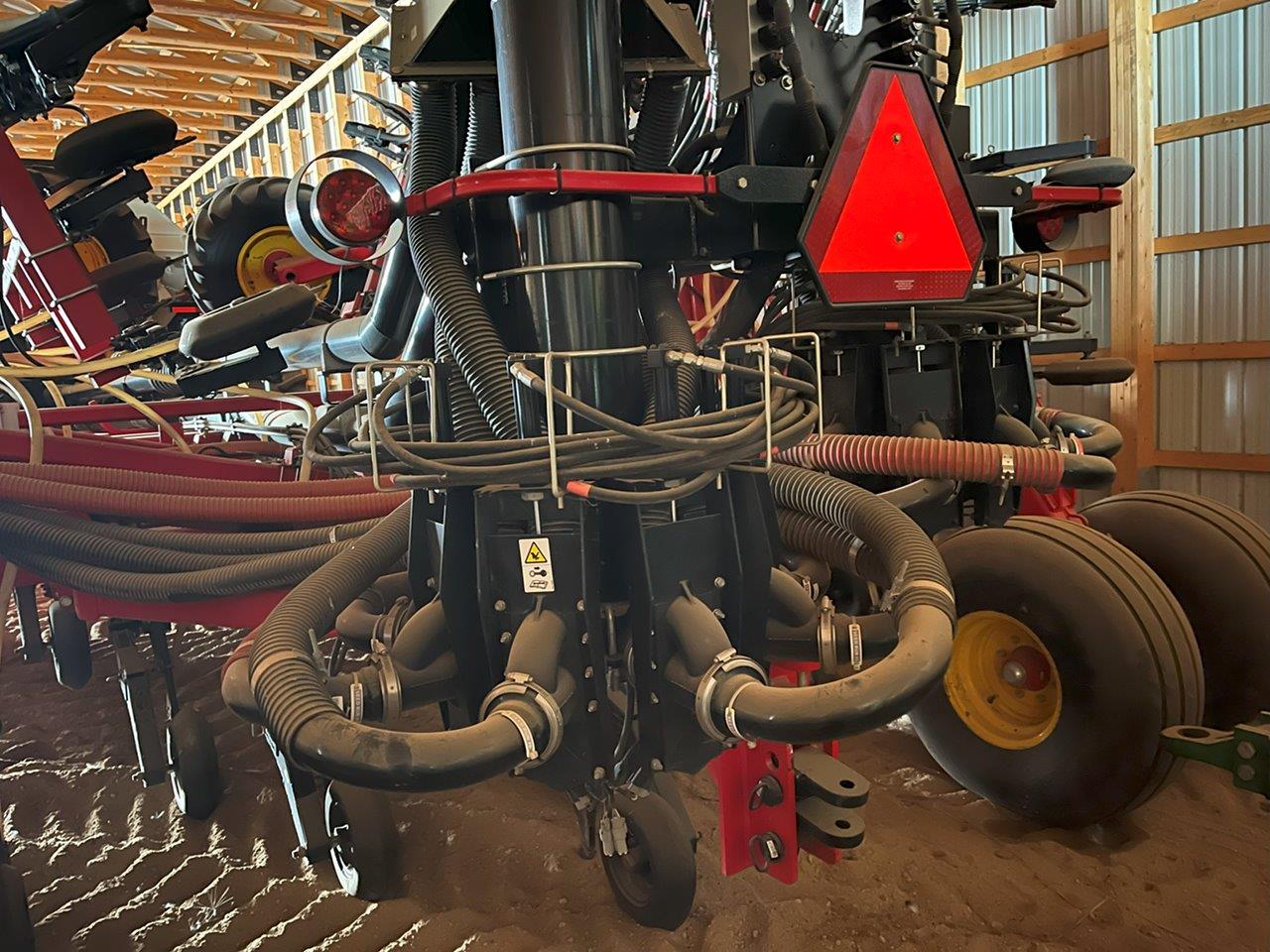 2019 Bourgault 3320QDA 76'12" w/ L7800 Air Drill