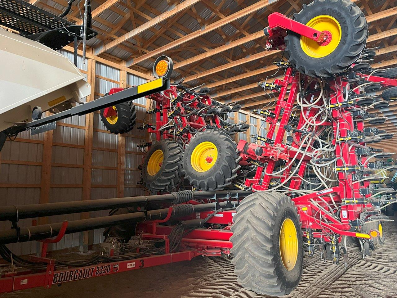 2019 Bourgault 3320QDA 76'12" w/ L7800 Air Drill