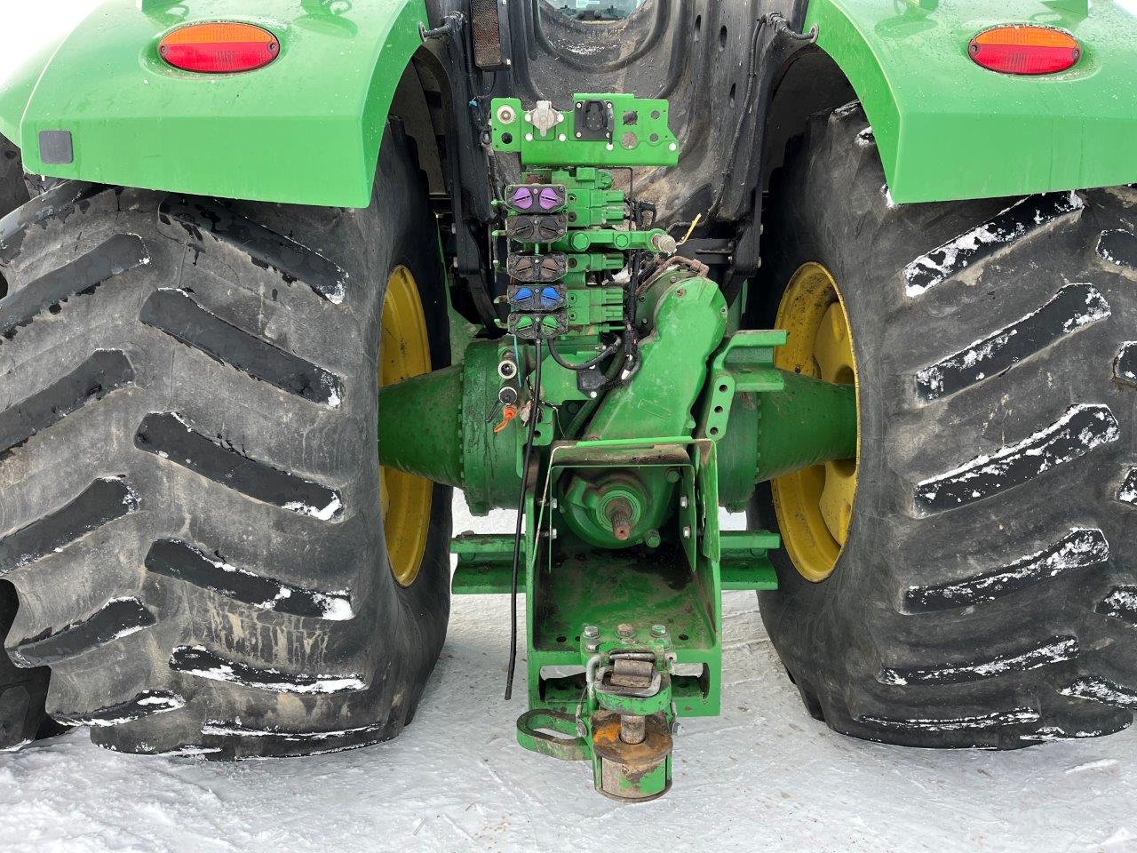 2018 John Deere 9520R Tractor