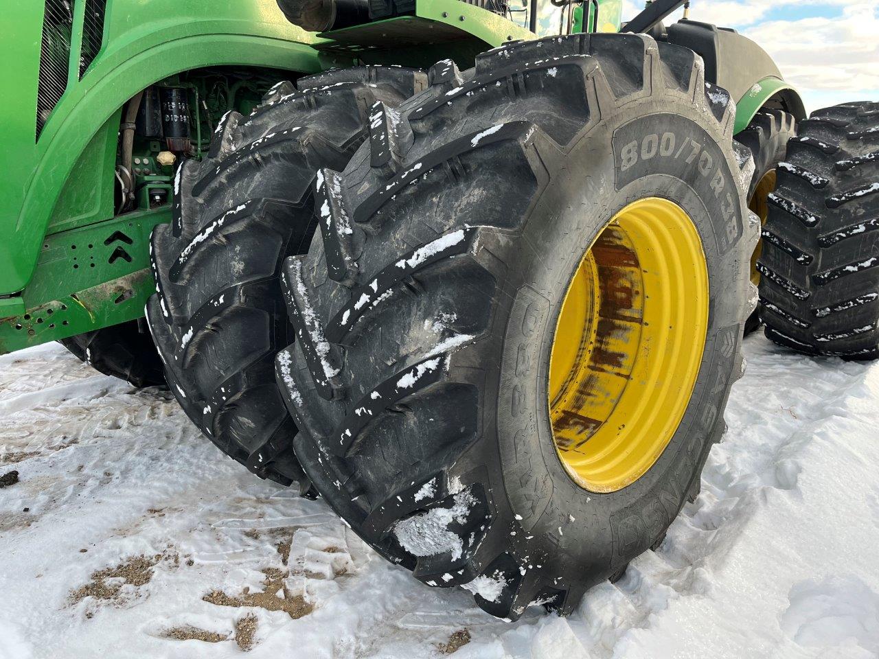 2018 John Deere 9520R Tractor