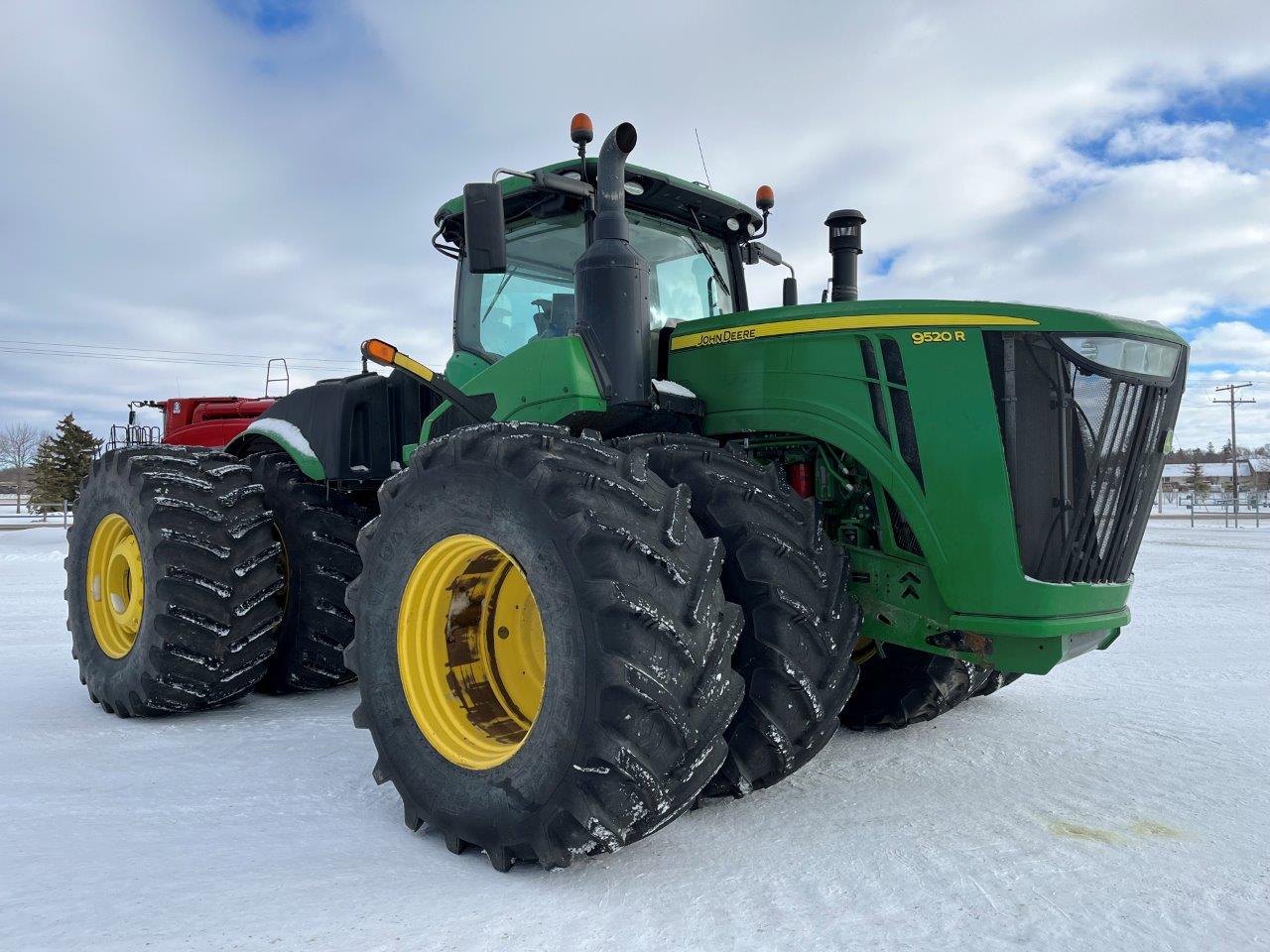 2018 John Deere 9520R Tractor