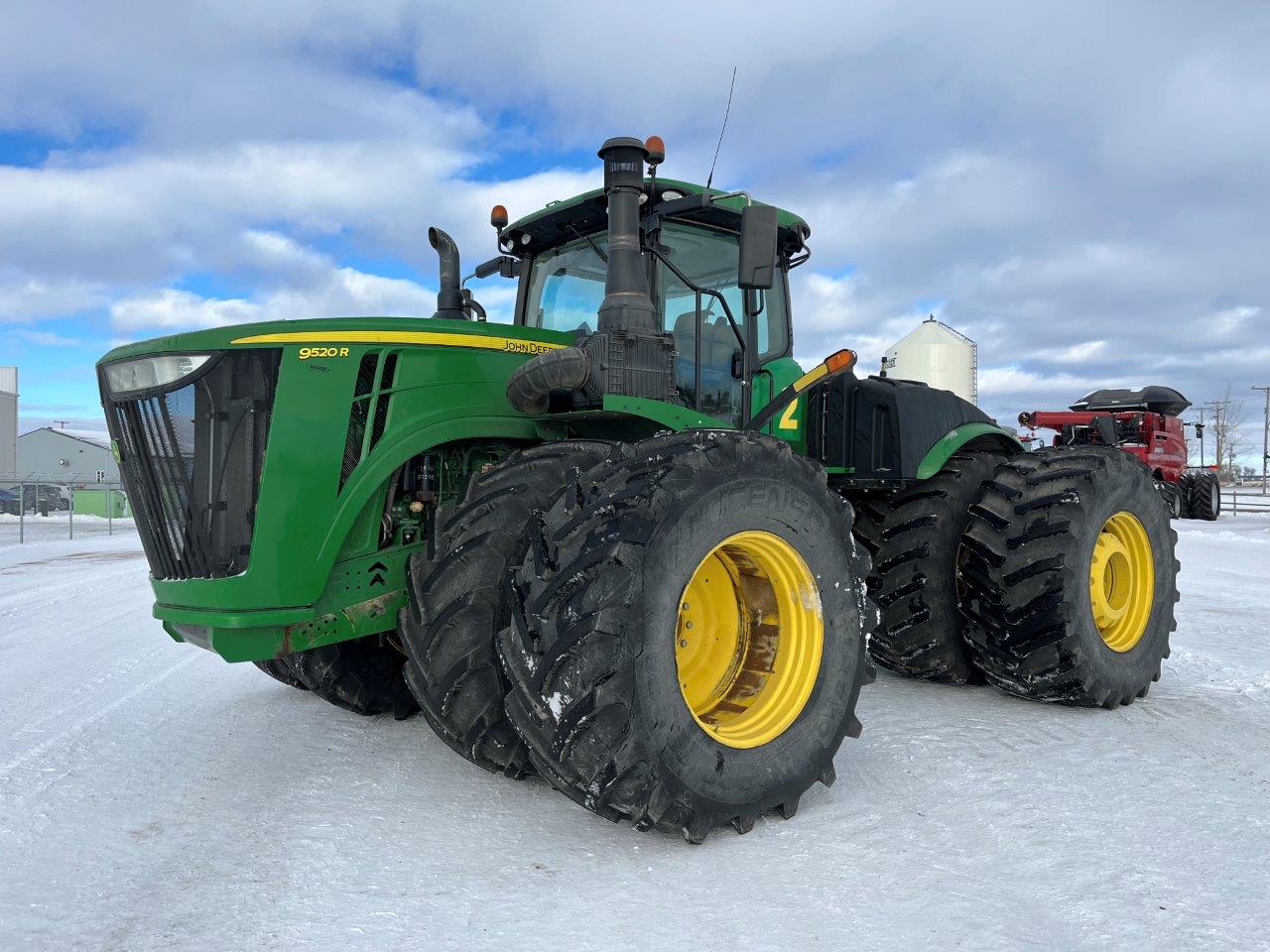 2018 John Deere 9520R Tractor