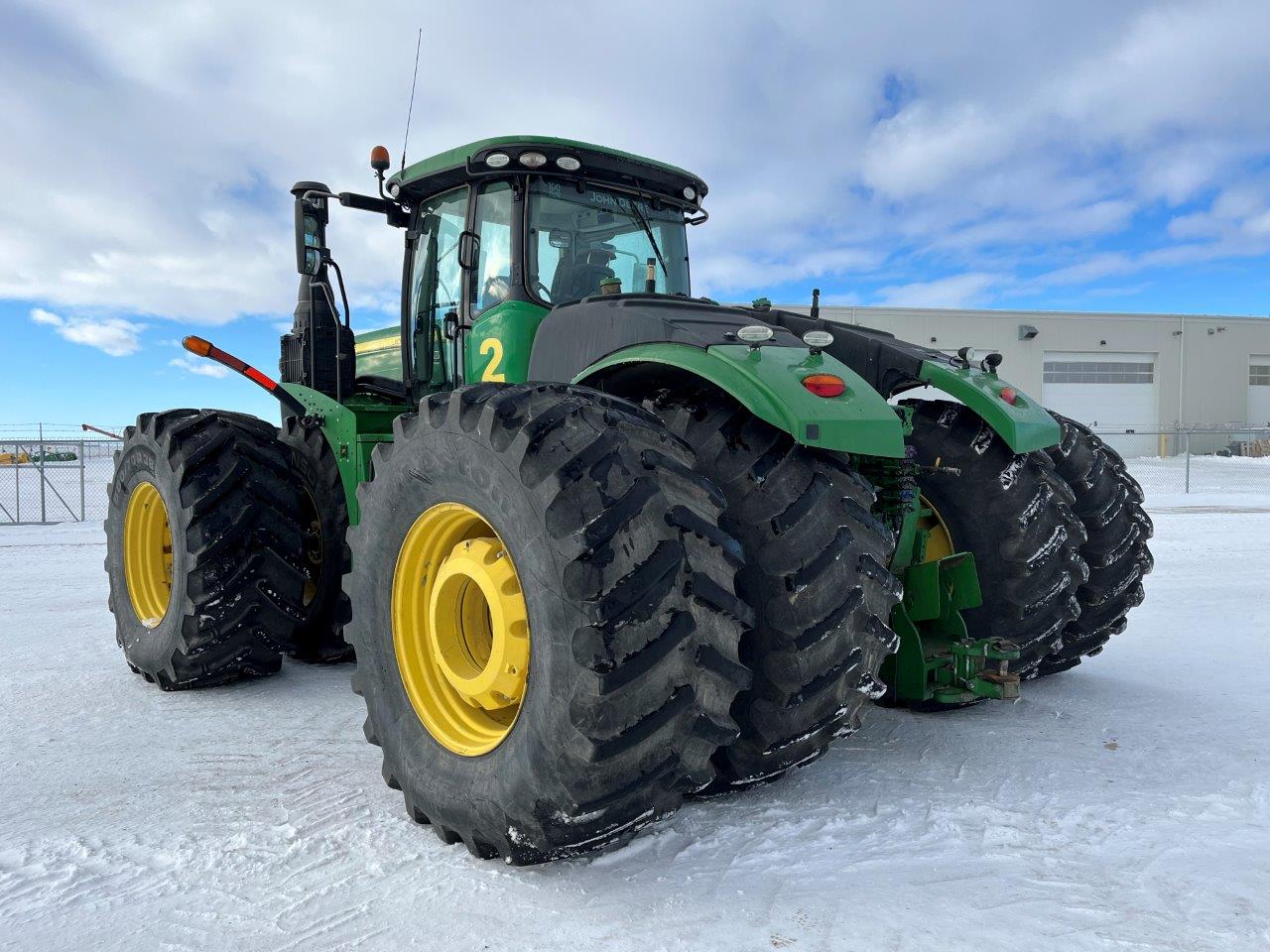 2018 John Deere 9520R Tractor