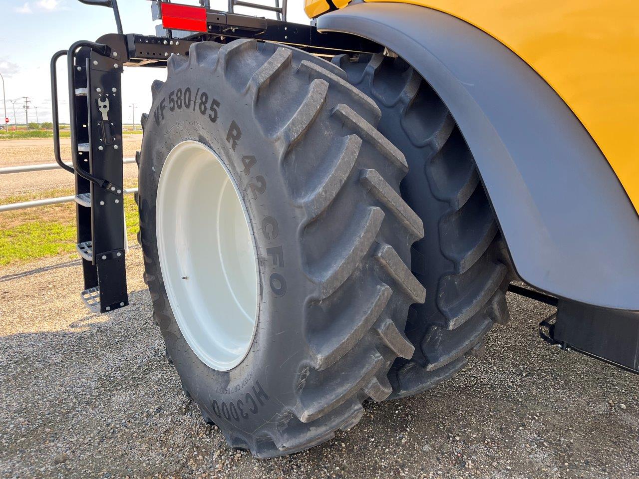 2024 New Holland CR8.90 Combine