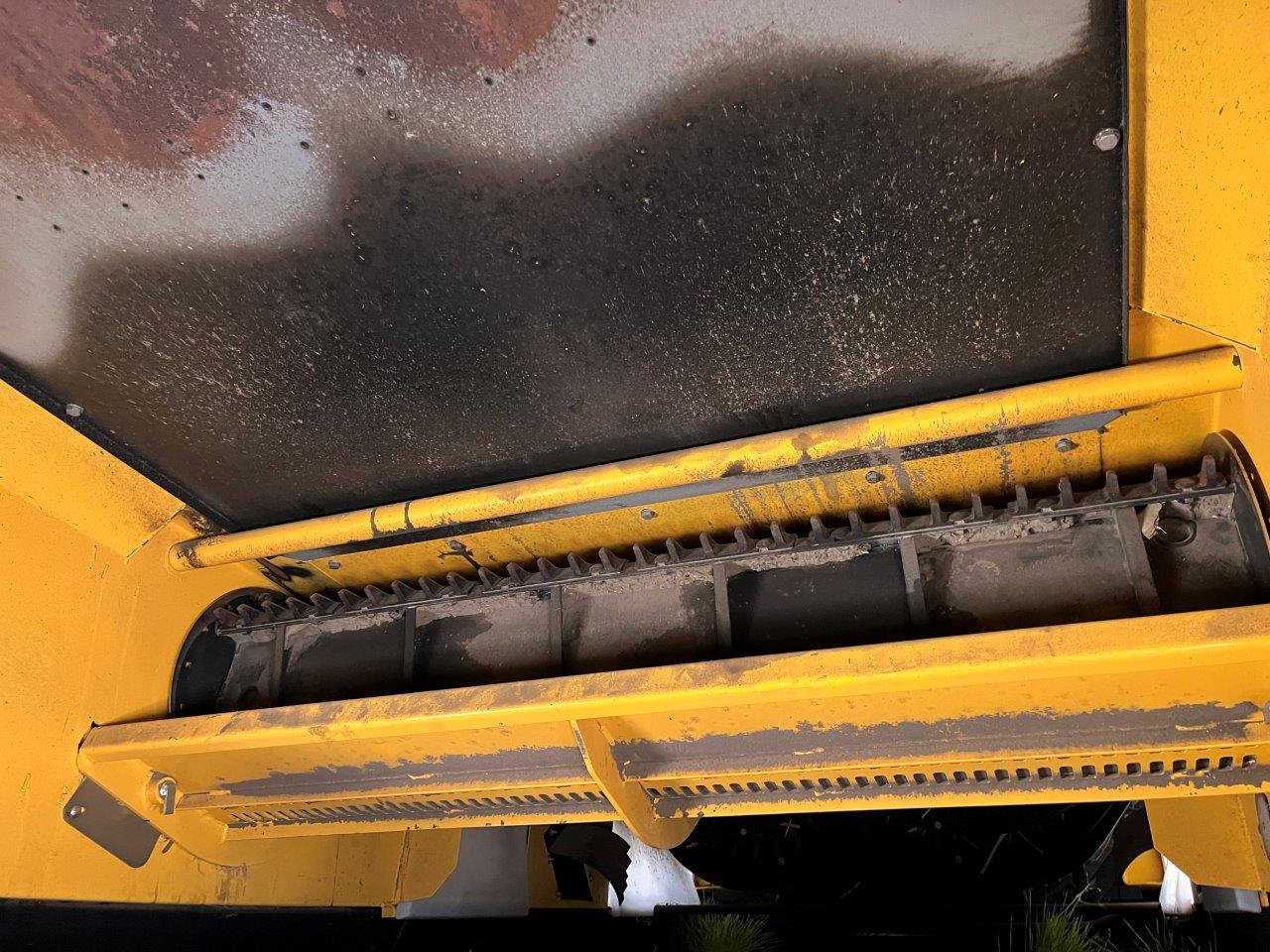 2024 New Holland CR8.90 Combine