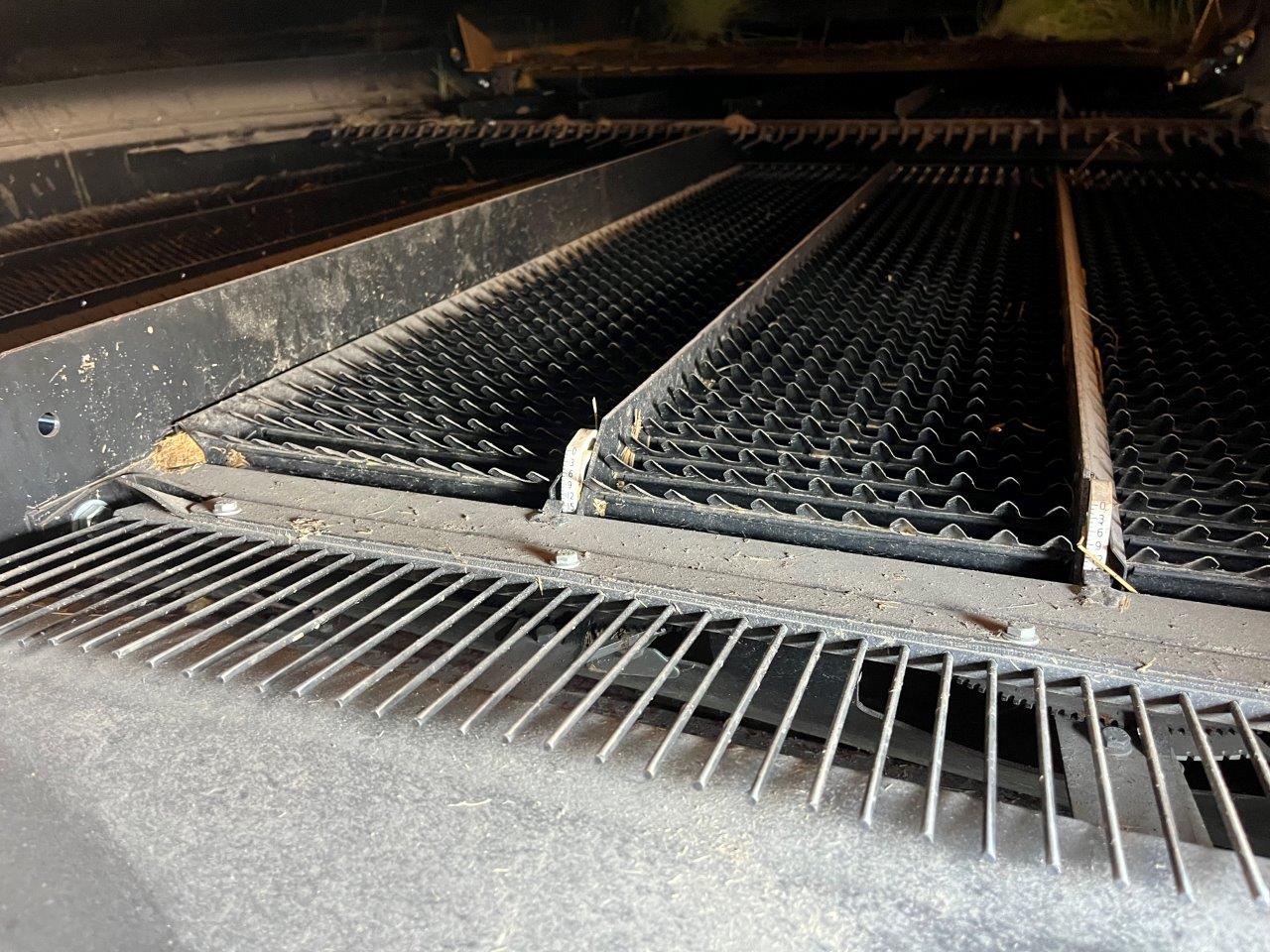 2024 New Holland CR8.90 Combine