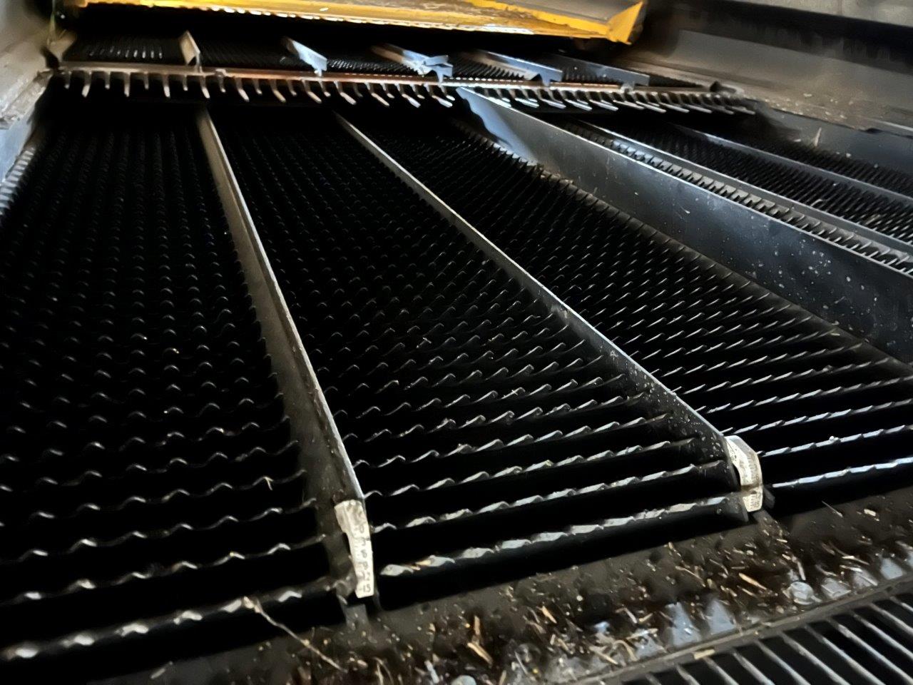 2023 New Holland CR9.90 Combine