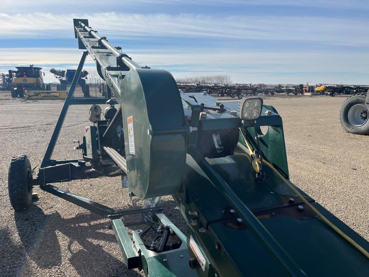 2023 GrainMaxx UTX-44 Grain Auger