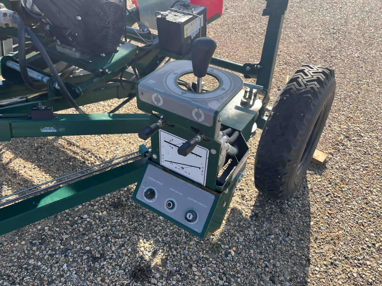 2023 GrainMaxx UTX-44 Grain Auger