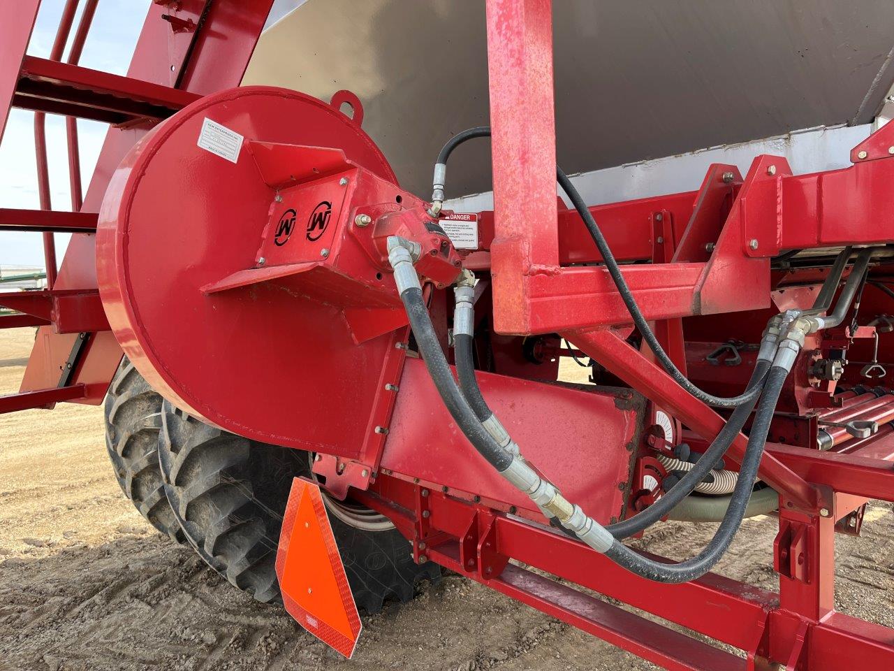 2014 Morris 9550 Air Tank/Cart