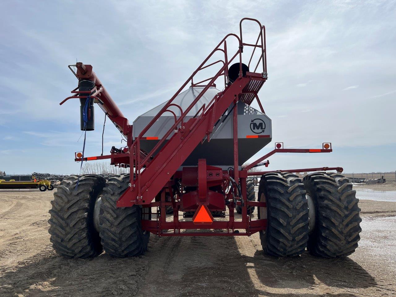 2014 Morris 9550 Air Tank/Cart