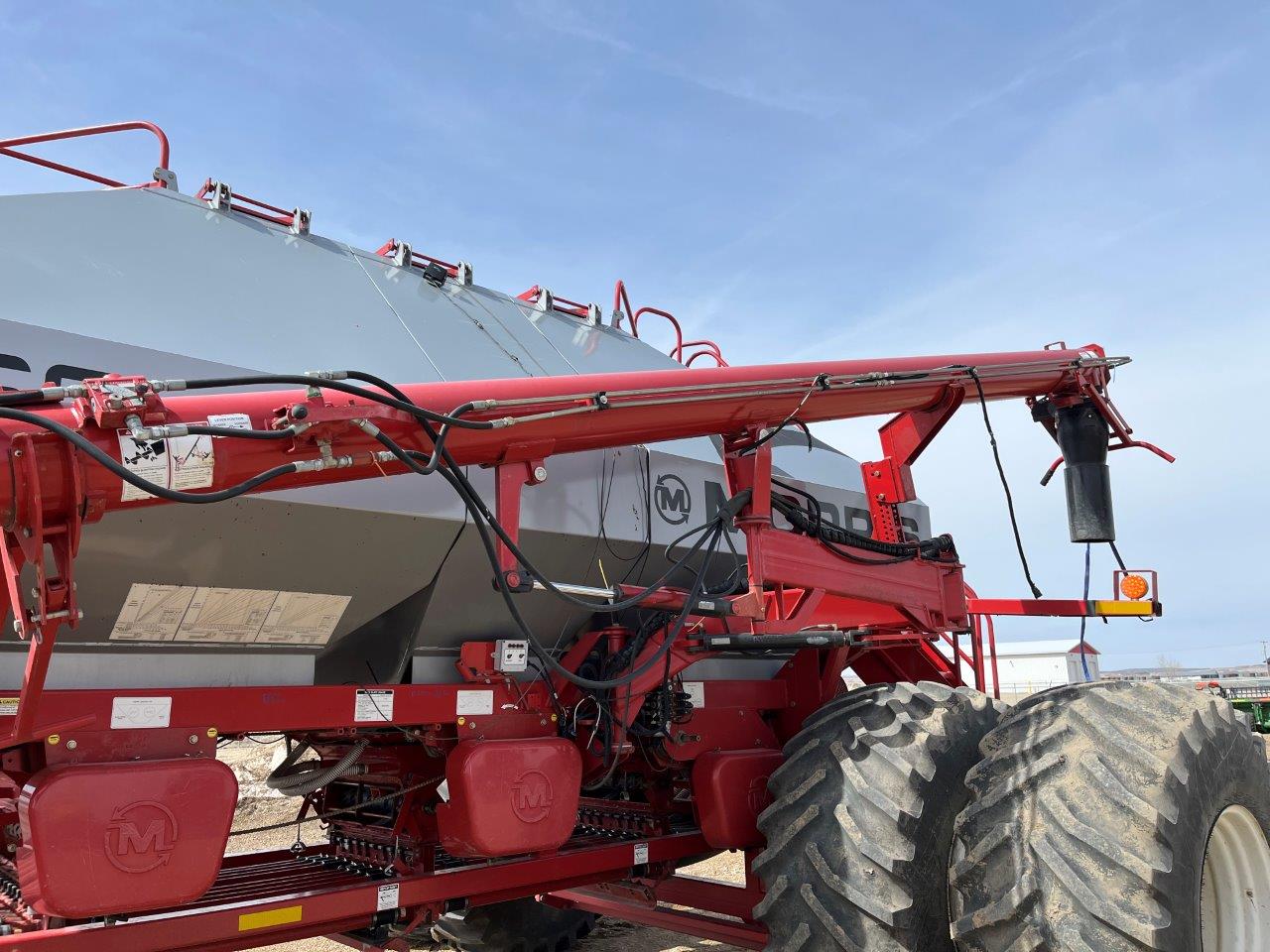 2014 Morris 9550 Air Tank/Cart