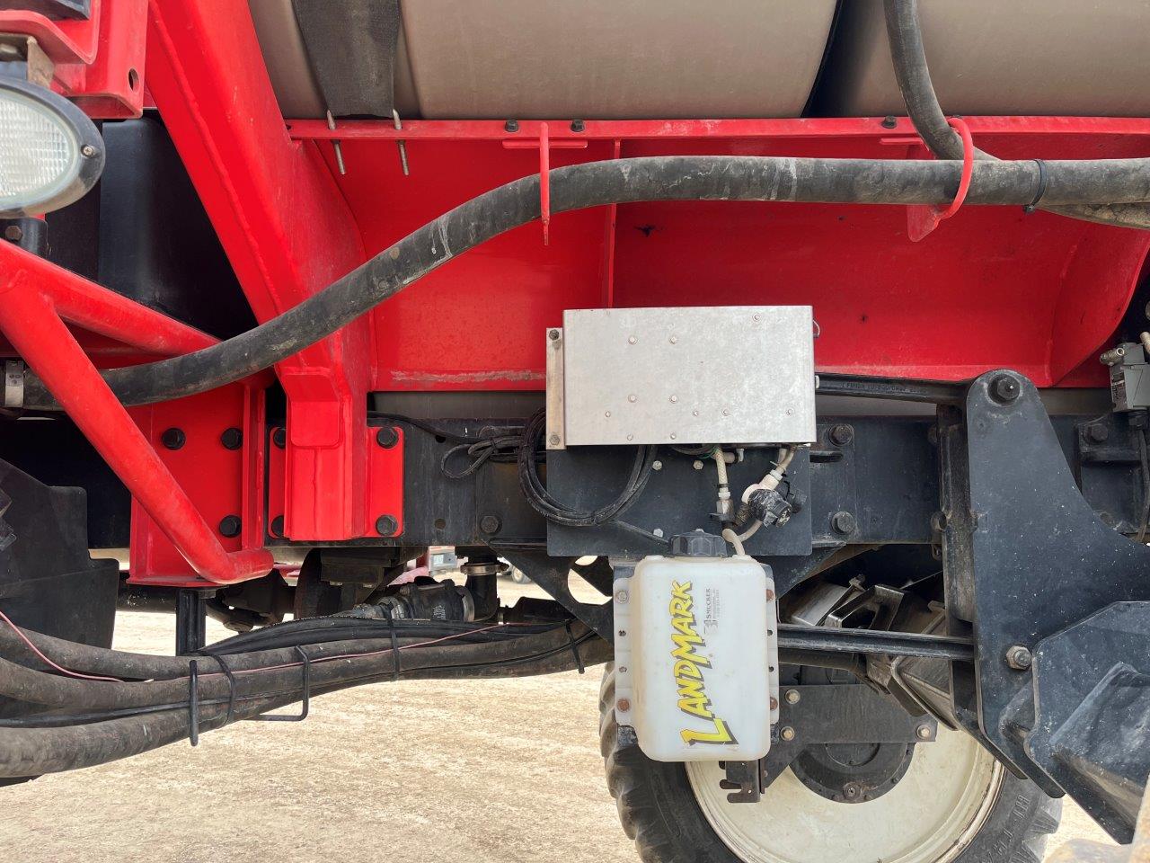 2011 Apache AS1020 Sprayer/High Clearance