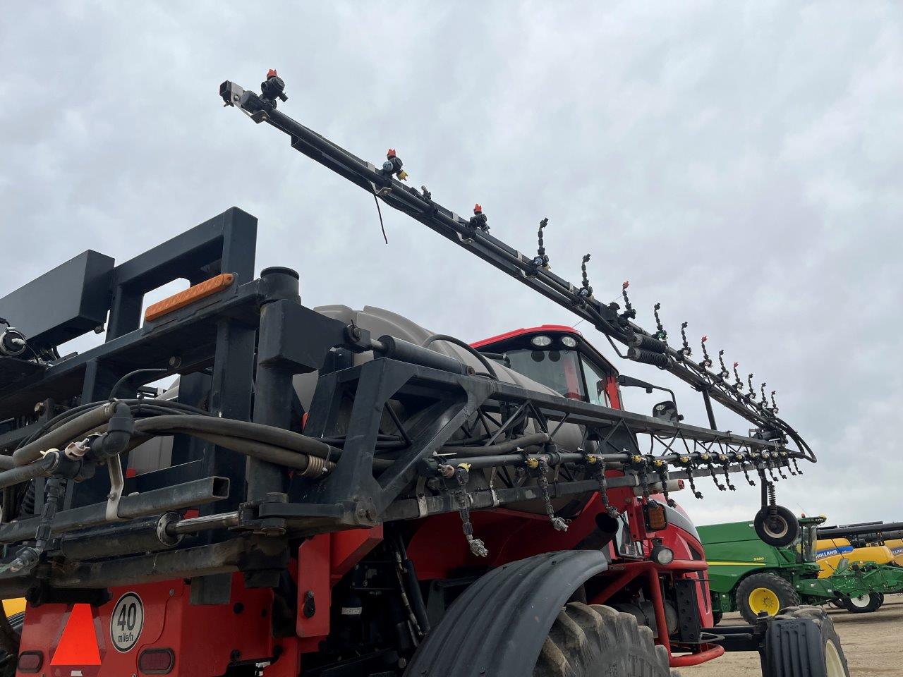 2011 Apache AS1020 Sprayer/High Clearance