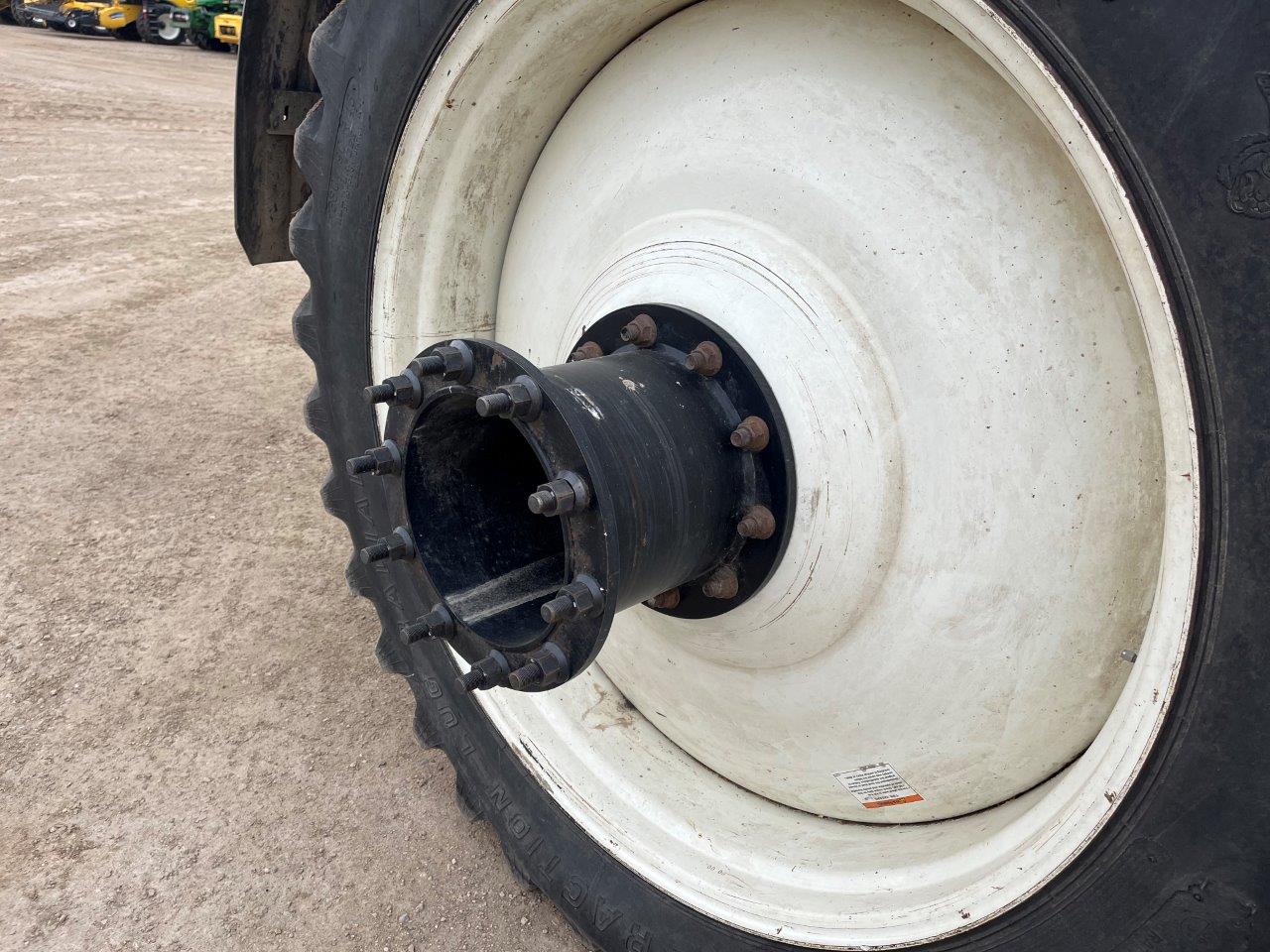 2011 Apache AS1020 Sprayer/High Clearance