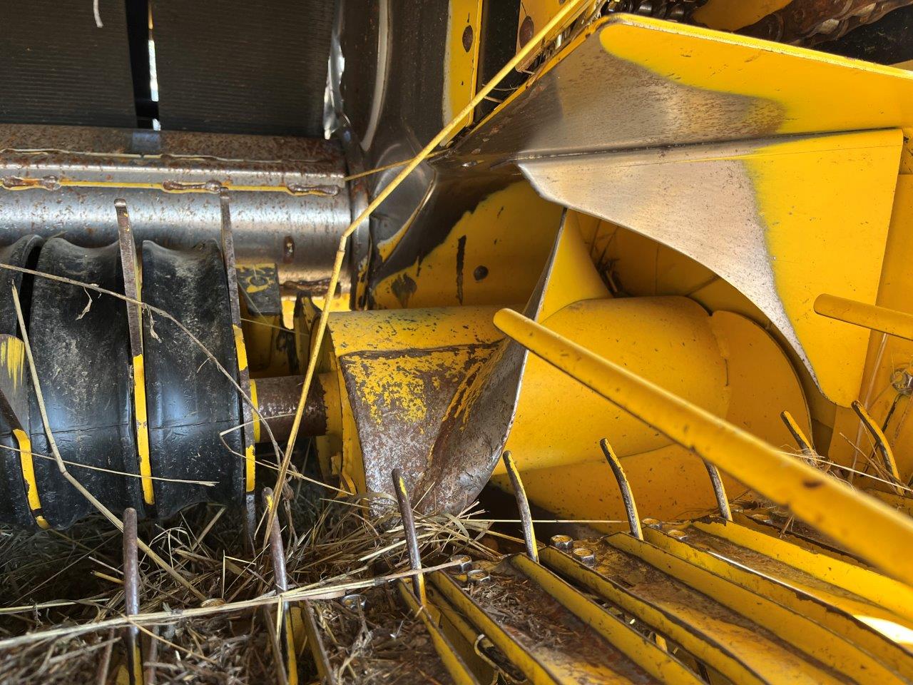 2022 New Holland RB560 Bale Slice Plus Baler/Round