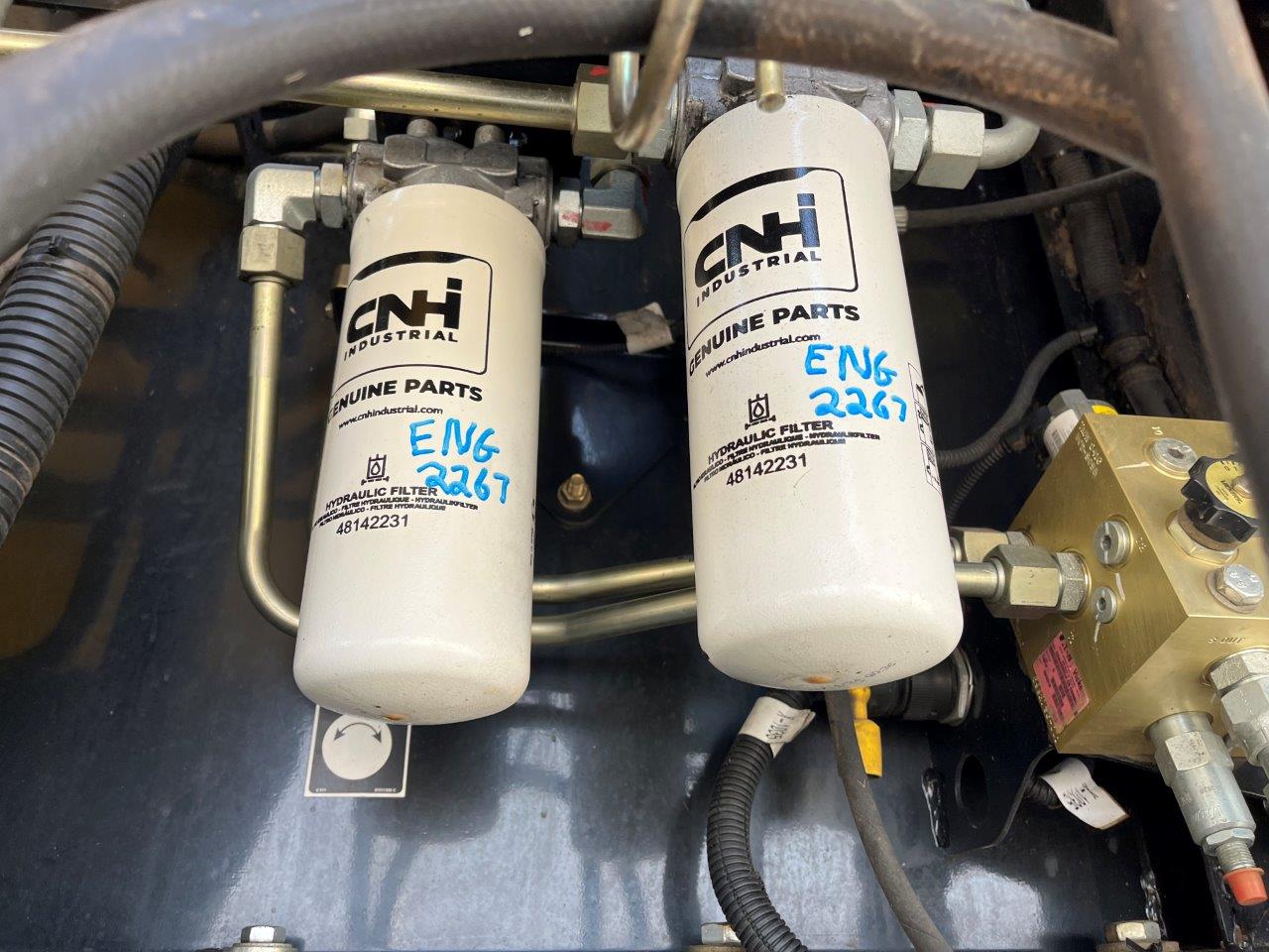 2017 New Holland CR8.90 Combine