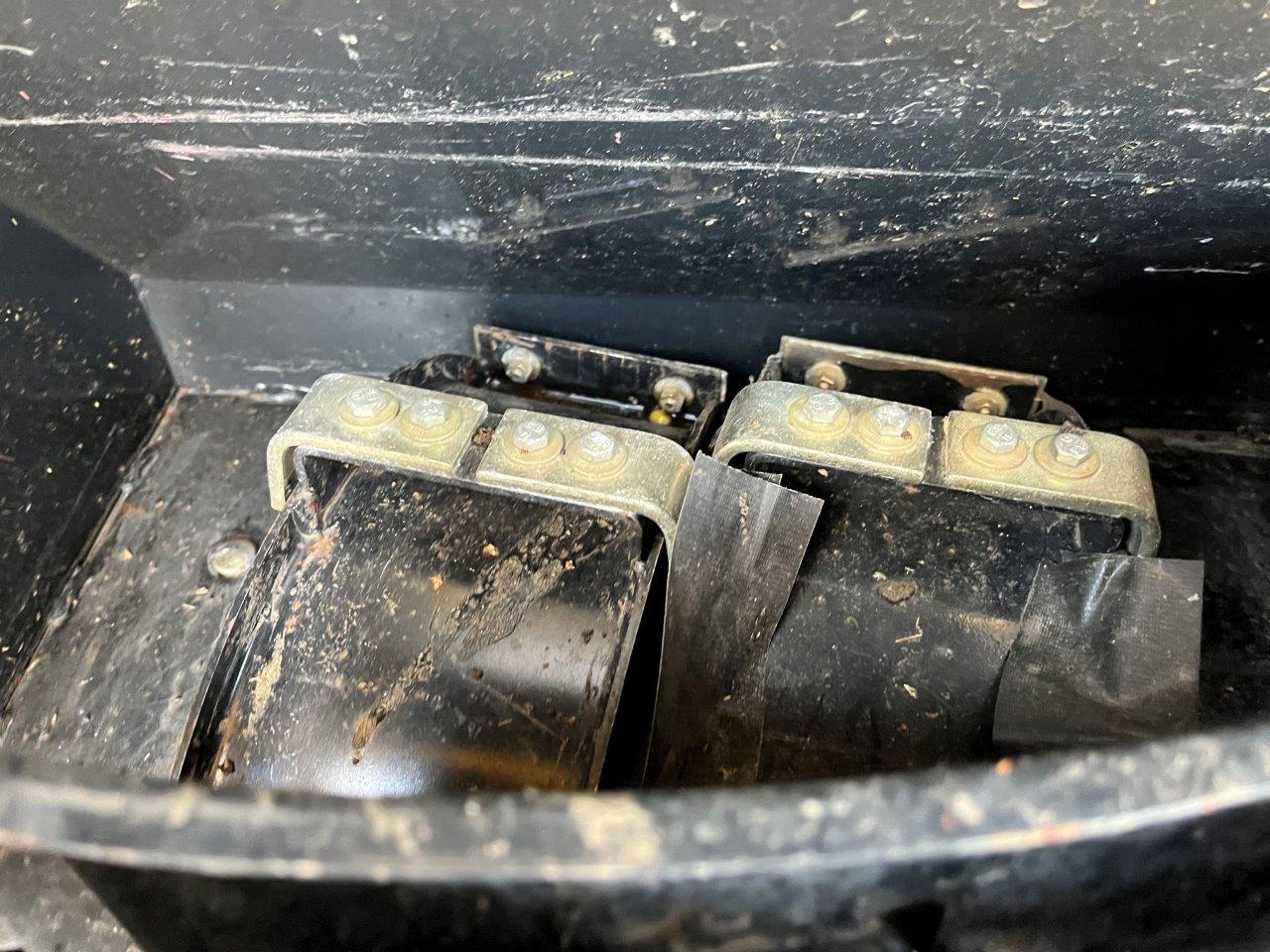 2017 New Holland CR8.90 Combine